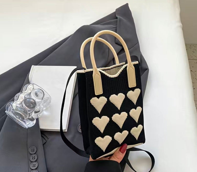 Heart Pattern Knitted Bag